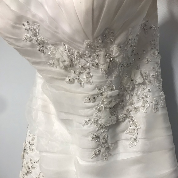 Exclusive Bridals by A.C.E. Wedding Dress 2419 - Picture 3 of 5